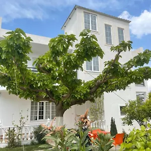  Apartment Denis
